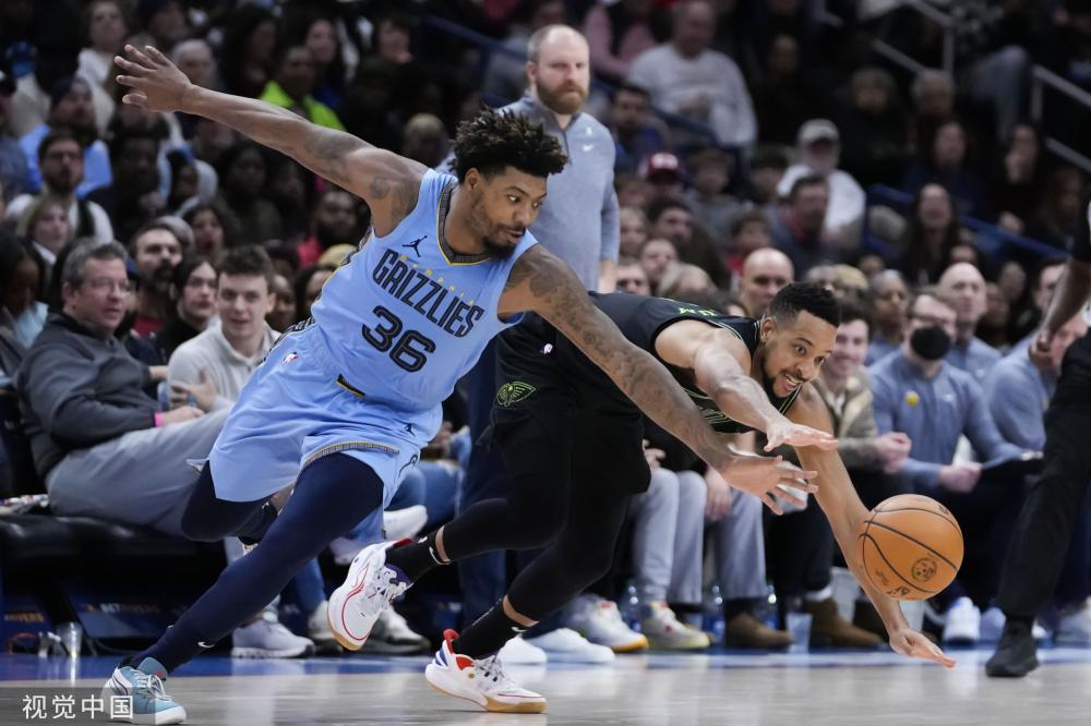 年轻球员适 年轻球员适