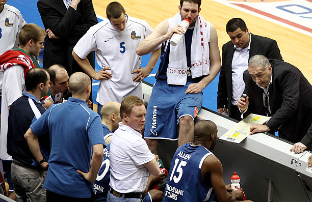 例如费德勒 例如费德勒